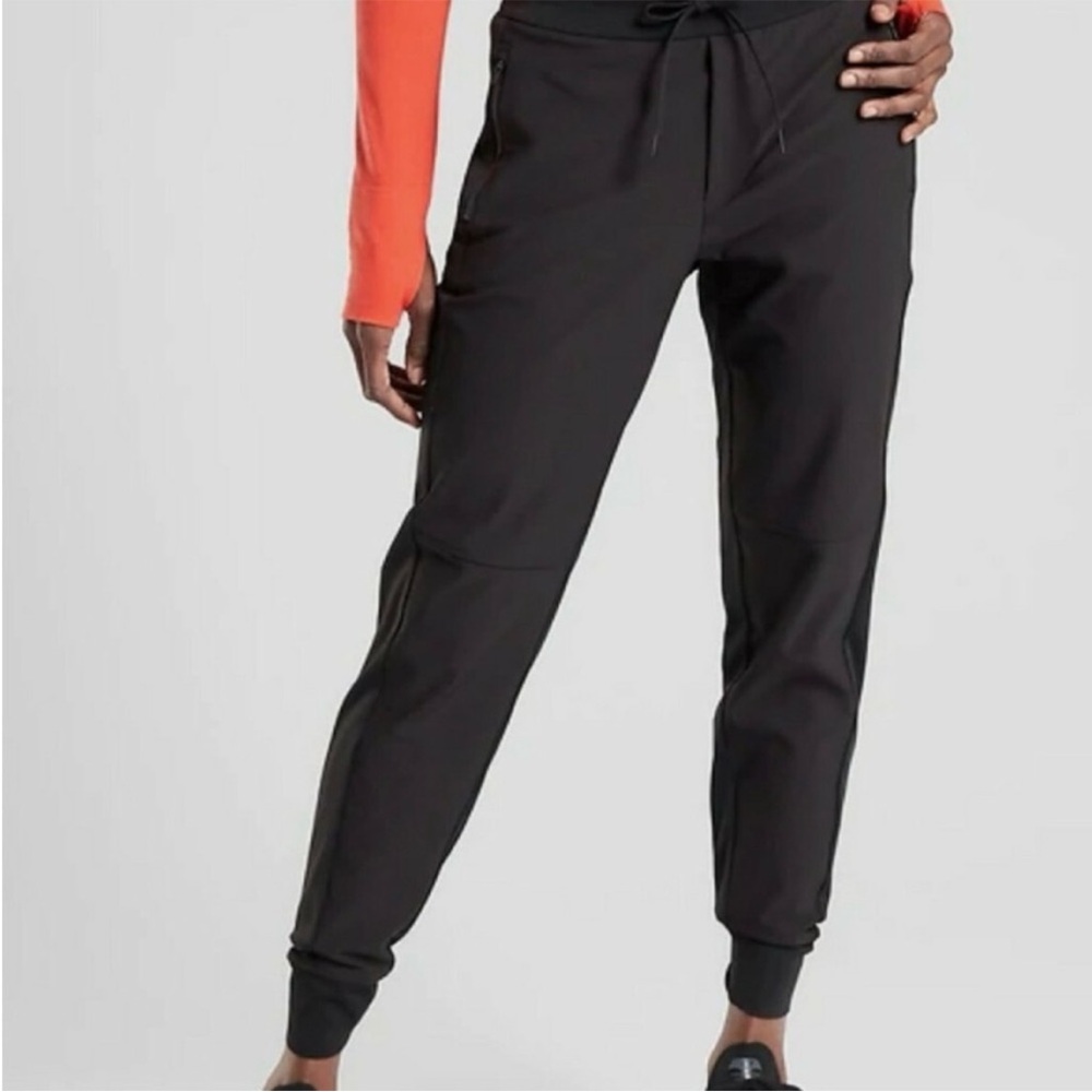 Athleta headlands hybrid trek joggers